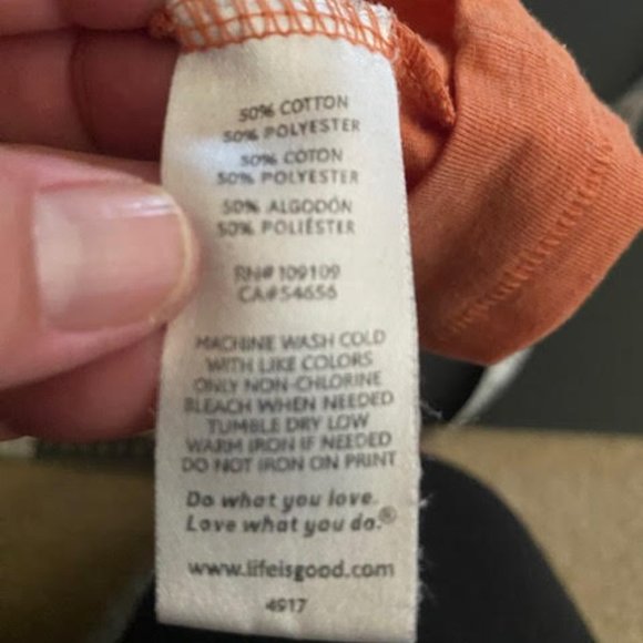 LIFE IS GOOD “Family Style" Vintage style tee. Size XL Great condition - Picture 7 of 7